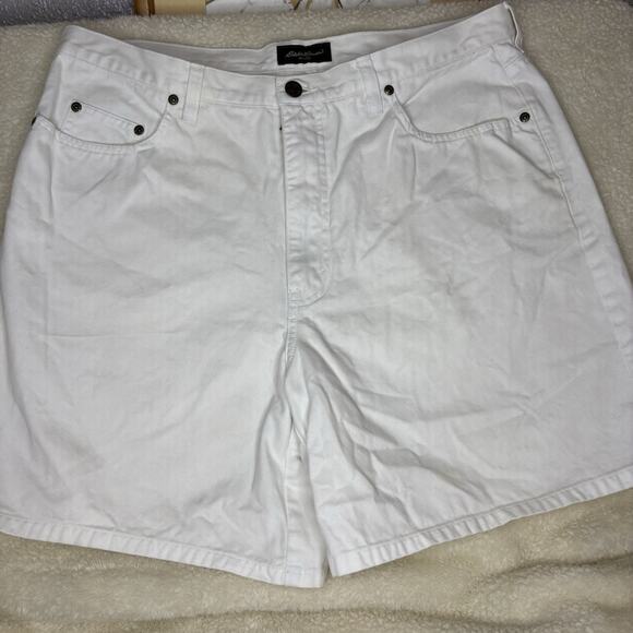 Eddie Bauer Shorts Womens Size 16 Slight Curvy White Bermuda Casual Beach Wear - Picture 1 of 6